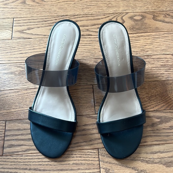 BCBG wedge sandal - Picture 3 of 3